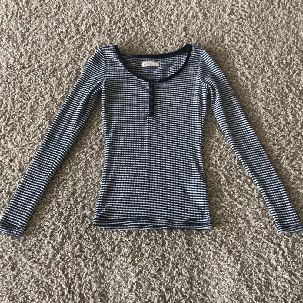 Hollister Stripped Long-Sleeve